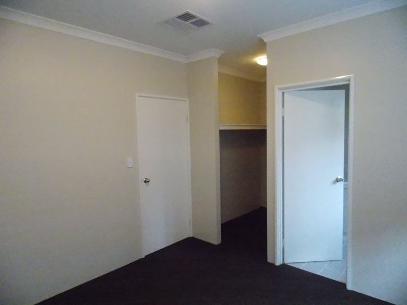 11 Recess Parkway, Coolbellup WA 6163