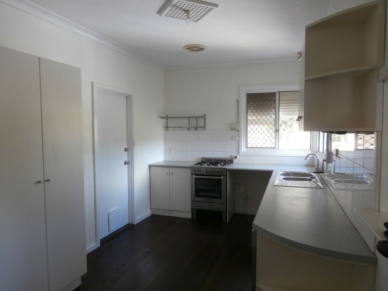 21 Hennessy Avenue, Orelia WA 6167