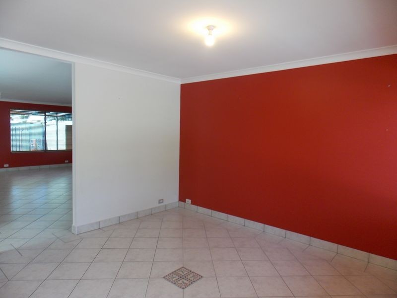 18 Jakovich Circuit, Atwell WA 6164