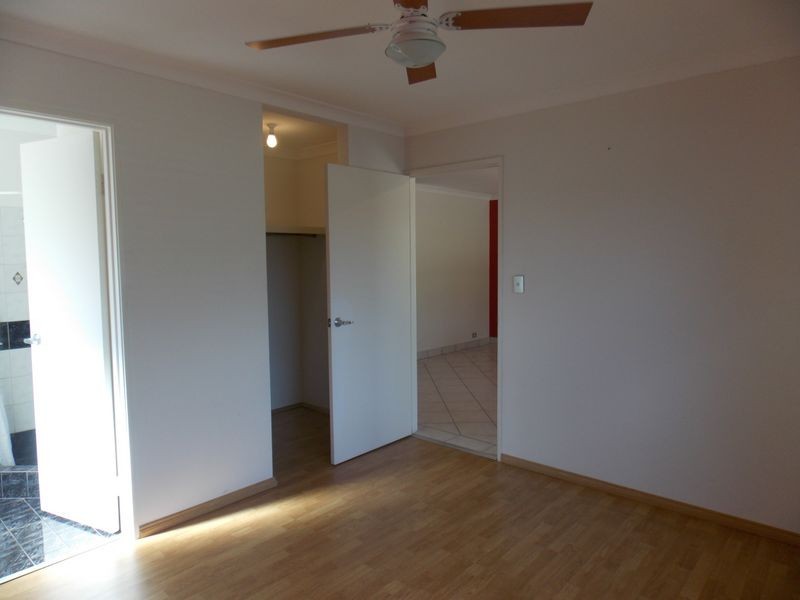 18 Jakovich Circuit, Atwell WA 6164