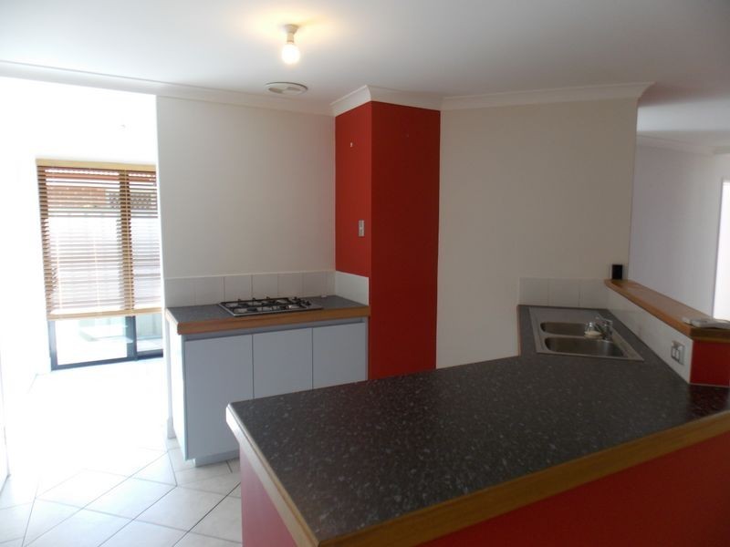 18 Jakovich Circuit, Atwell WA 6164