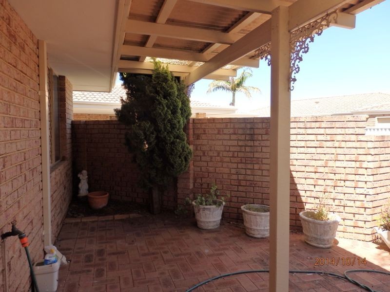 20/208 Burslem Drive, Maddington WA 6109