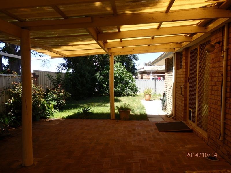 20/208 Burslem Drive, Maddington WA 6109