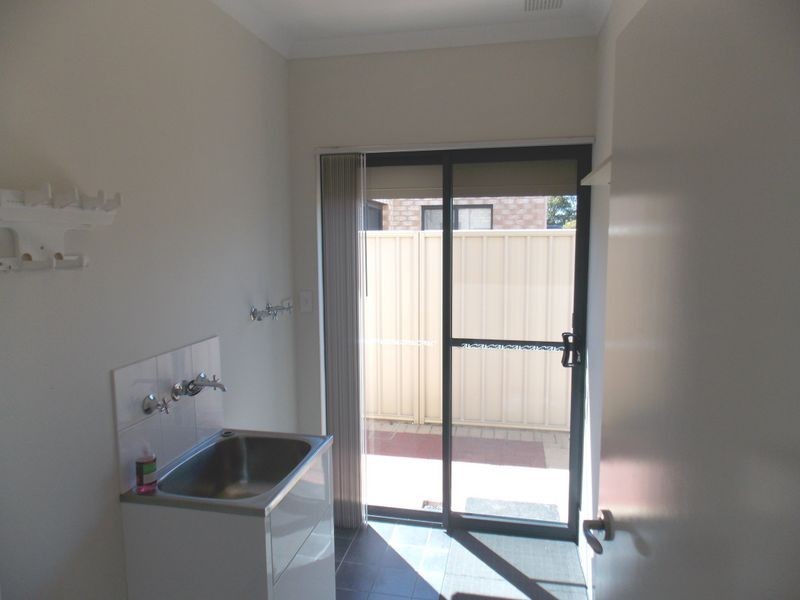 6/7 Crossville Way, Success WA 6164