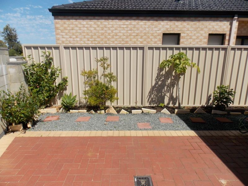 6/7 Crossville Way, Success WA 6164