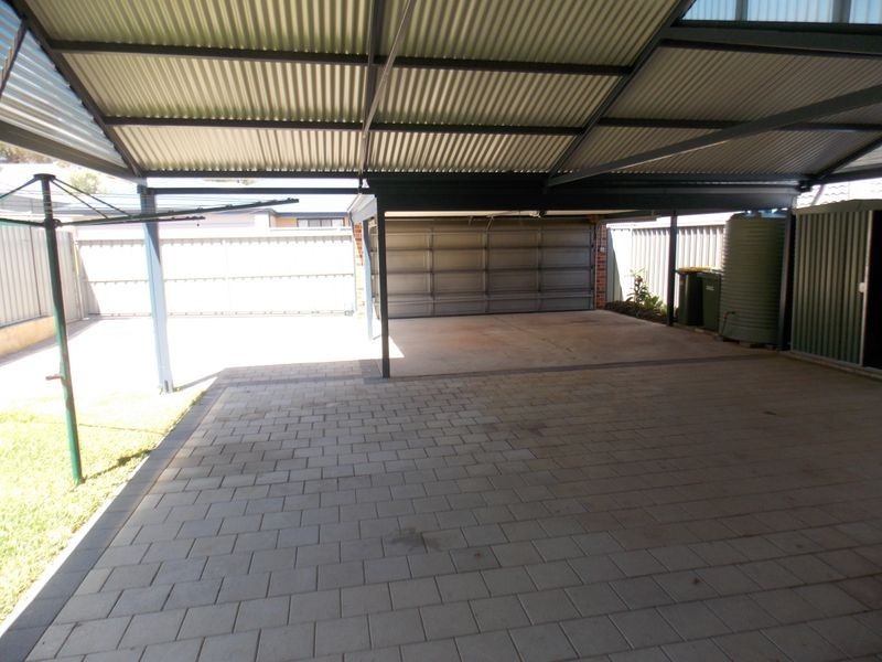 7 Maldon Link, Wellard WA 6170