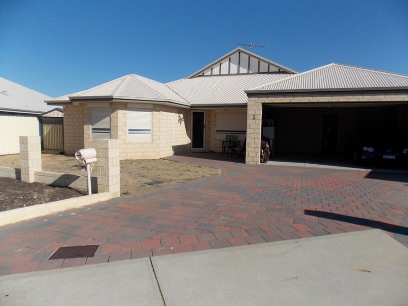 5 Dundas Court, Bertram WA 6167