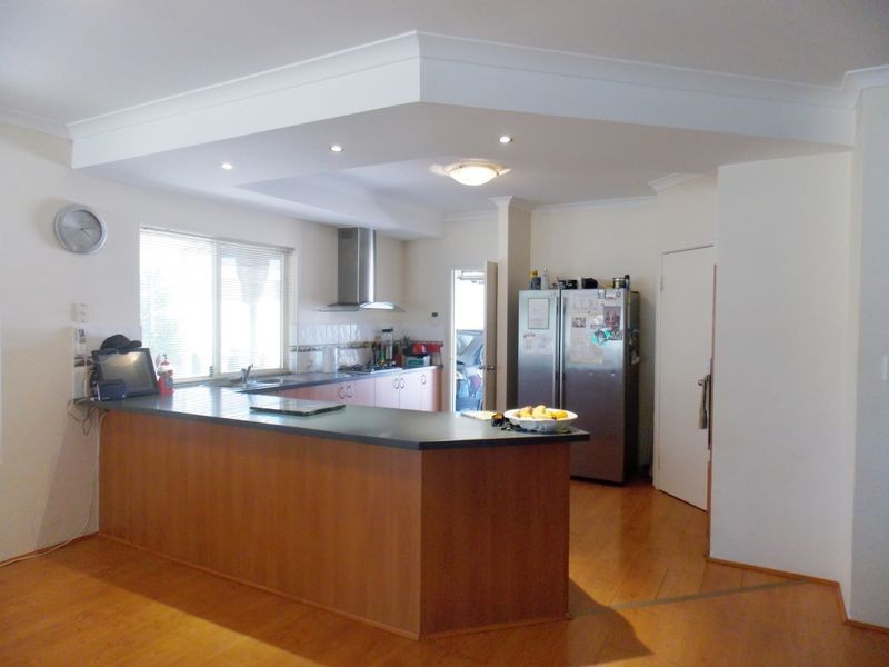 5 Dundas Court, Bertram WA 6167