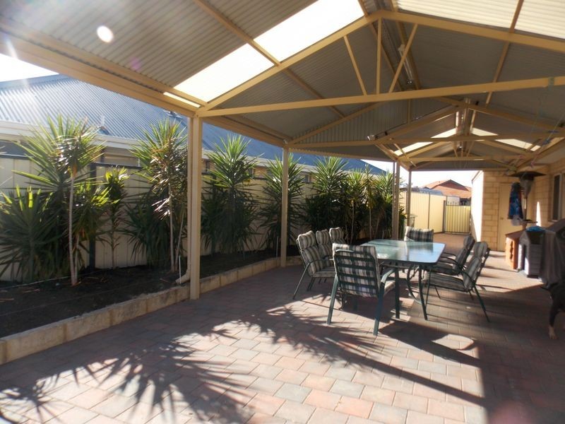 5 Dundas Court, Bertram WA 6167