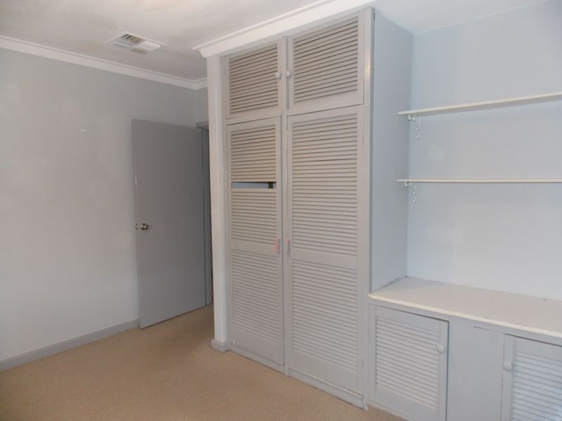 5 Dawson Way, Parmelia WA 6167