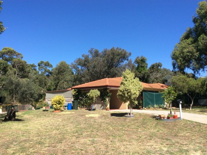 7 Lovegrove Court, Darling Downs WA 6122