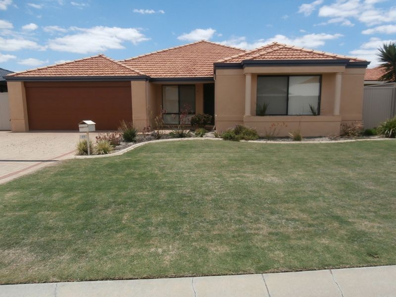 11 Heathcote Way, Bertram WA 6167