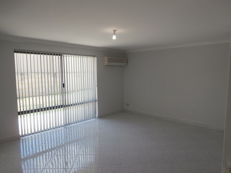 11 Heathcote Way, Bertram WA 6167