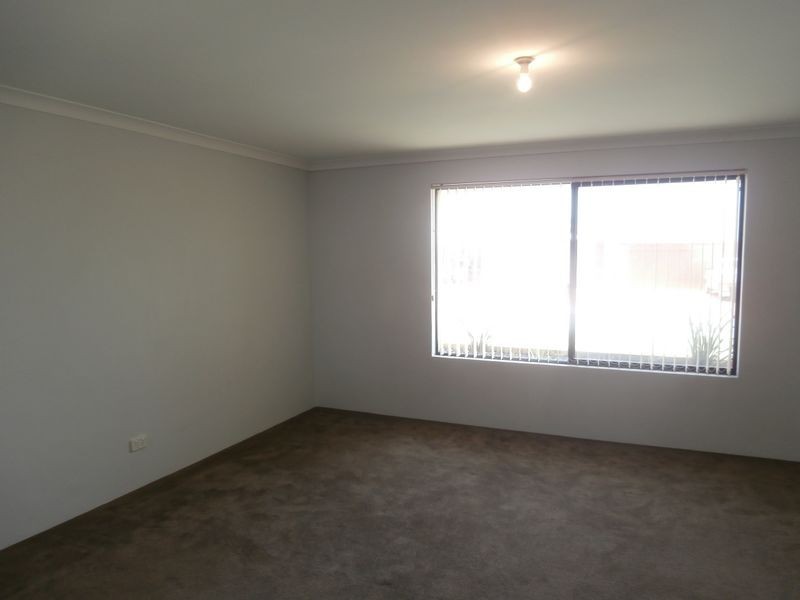 11 Heathcote Way, Bertram WA 6167