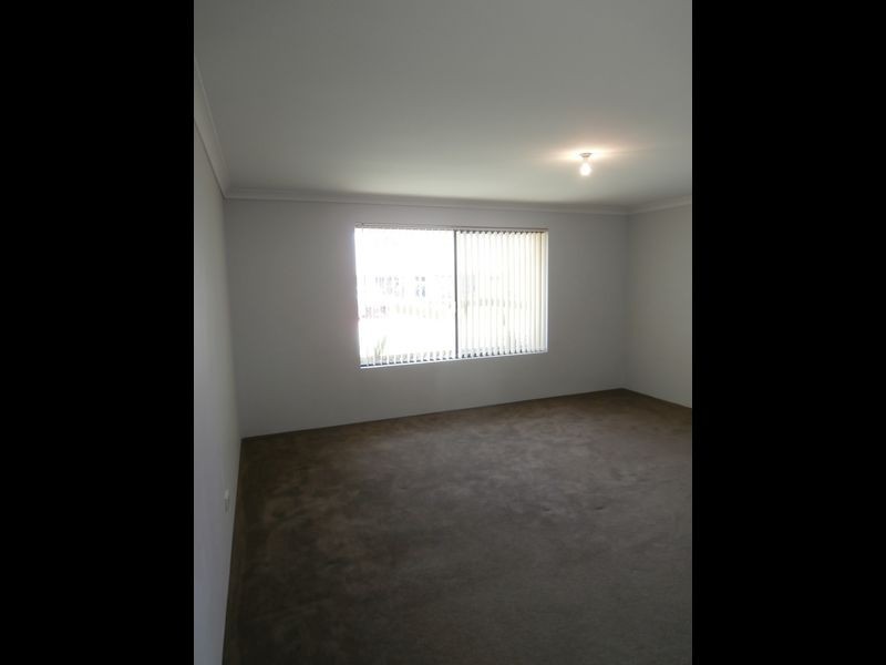 11 Heathcote Way, Bertram WA 6167