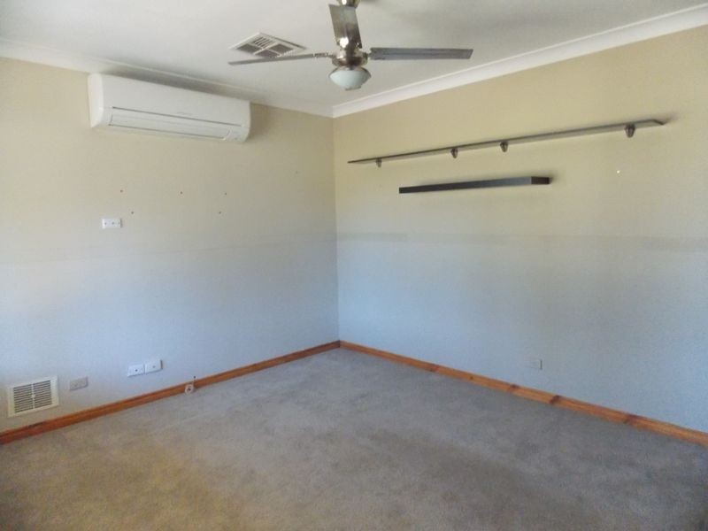 13 Harber Drive, Armadale WA 6112