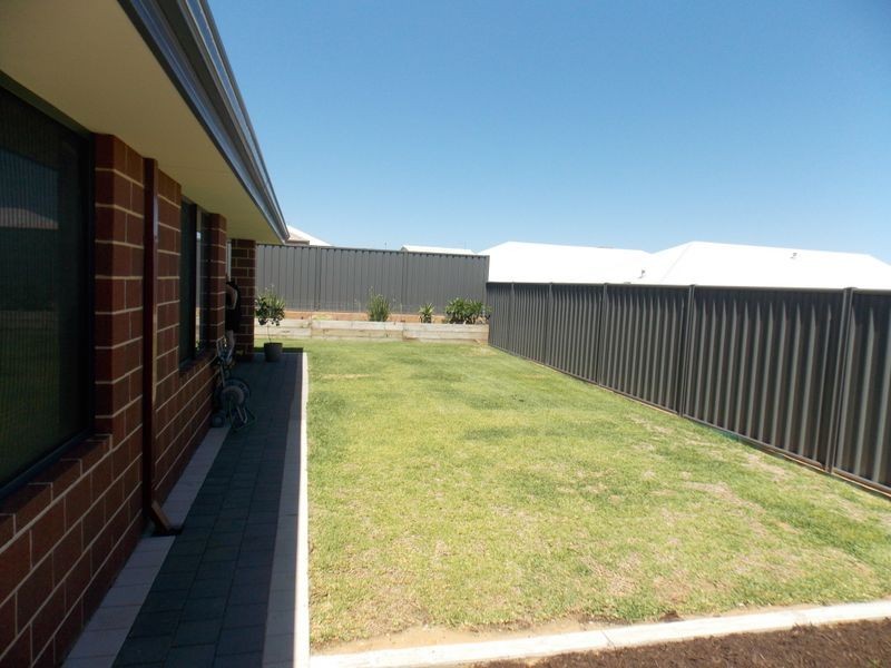 6 Fairchild Drive, Baldivis WA 6171