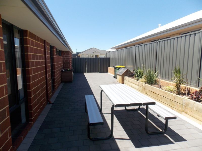 6 Fairchild Drive, Baldivis WA 6171