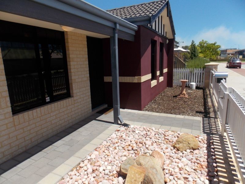 39 Harvest Lakes Boulevard, Atwell WA 6164