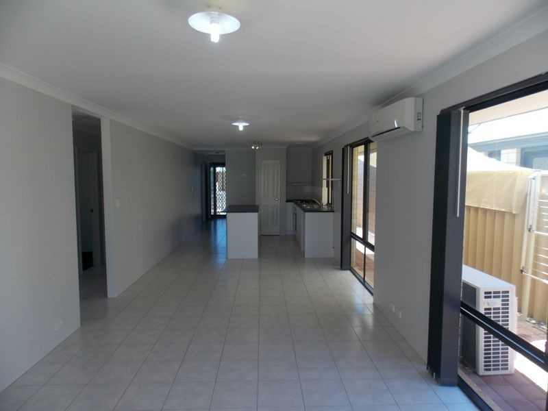 39 Harvest Lakes Boulevard, Atwell WA 6164