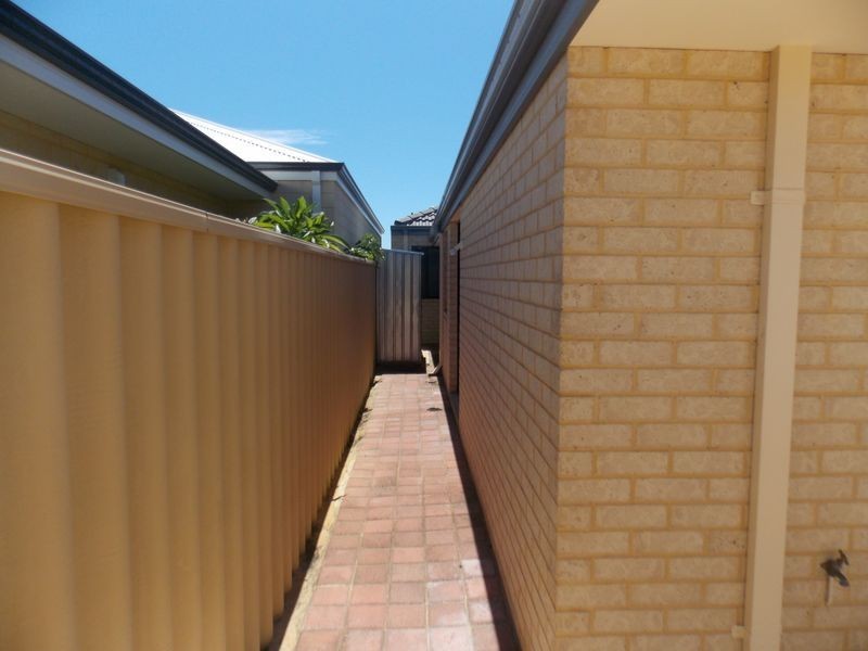 39 Harvest Lakes Boulevard, Atwell WA 6164