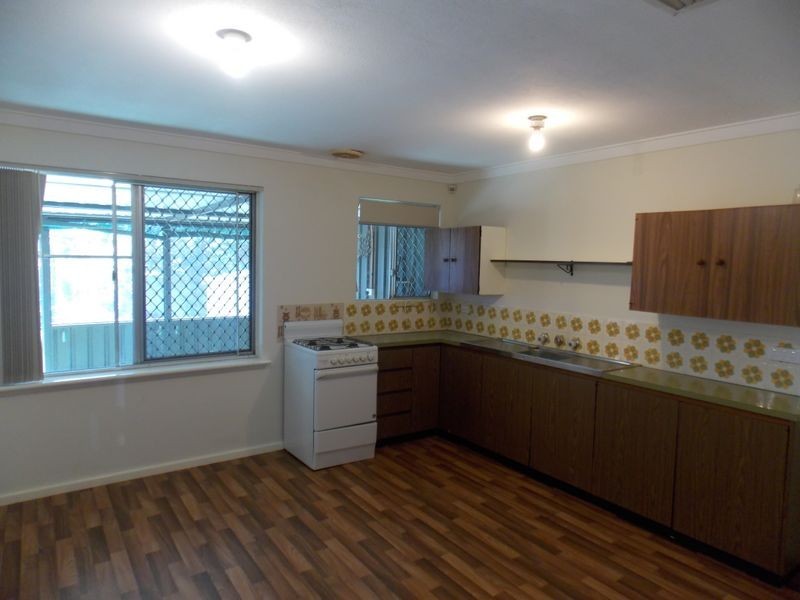 25 Walcha Way, Armadale WA 6112