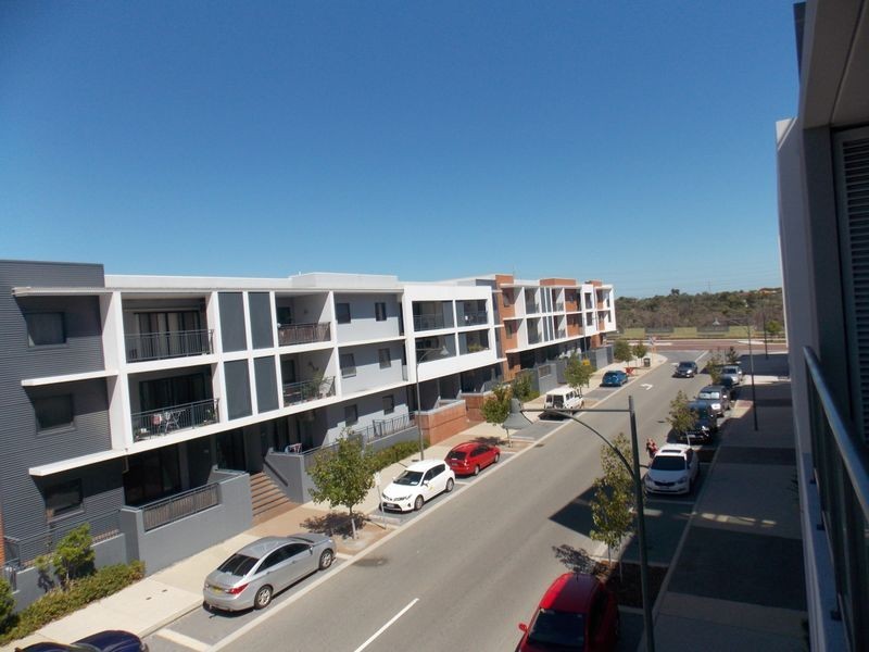 31/1 Stockton Bend, Atwell WA 6164