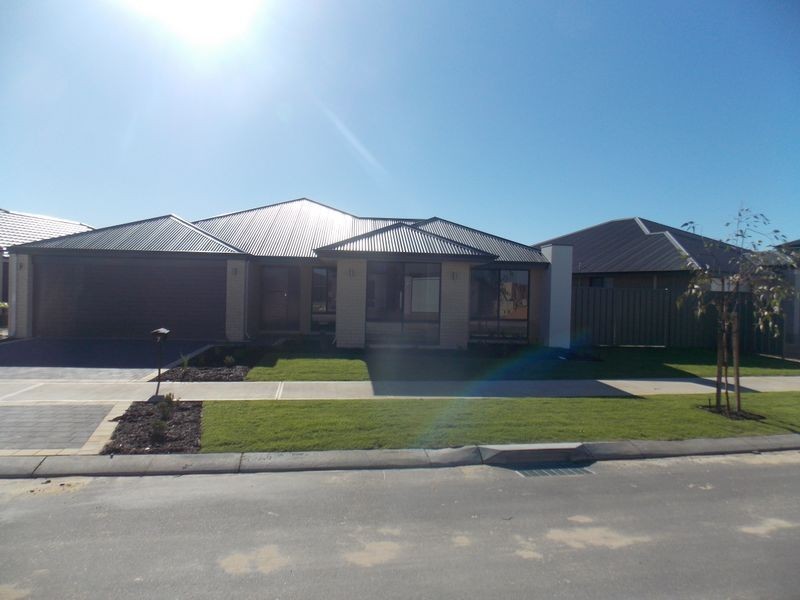7 Appleton Road, Piara Waters WA 6112
