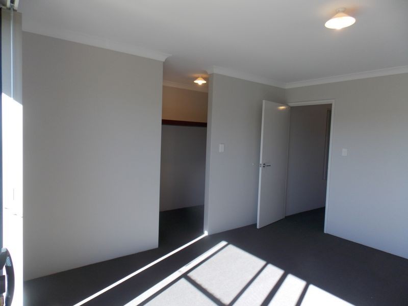 7 Appleton Road, Piara Waters WA 6112