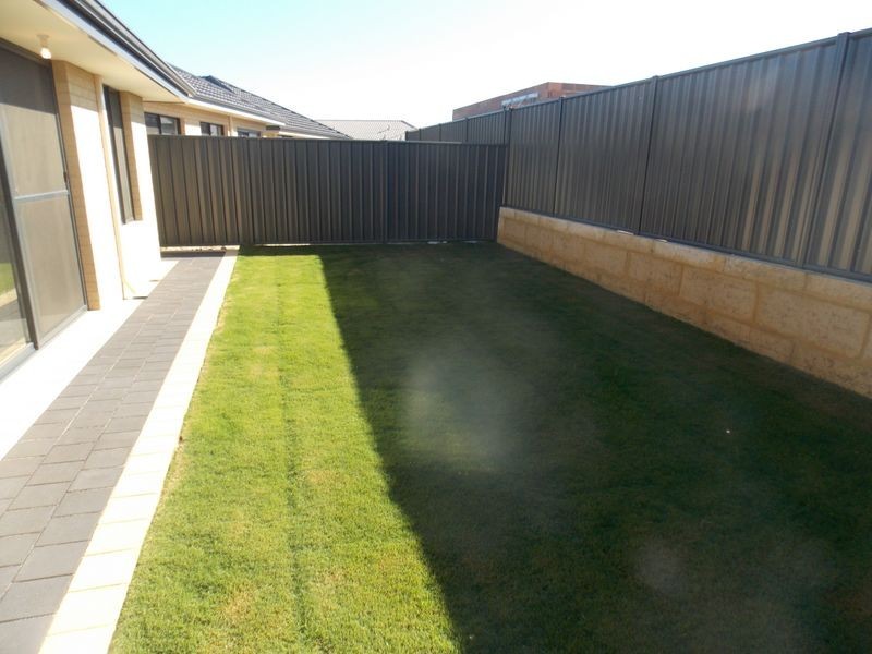 7 Appleton Road, Piara Waters WA 6112
