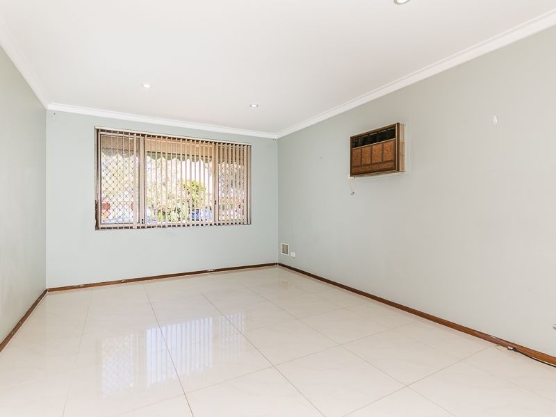 18 Hickson Avenue, Armadale WA 6112