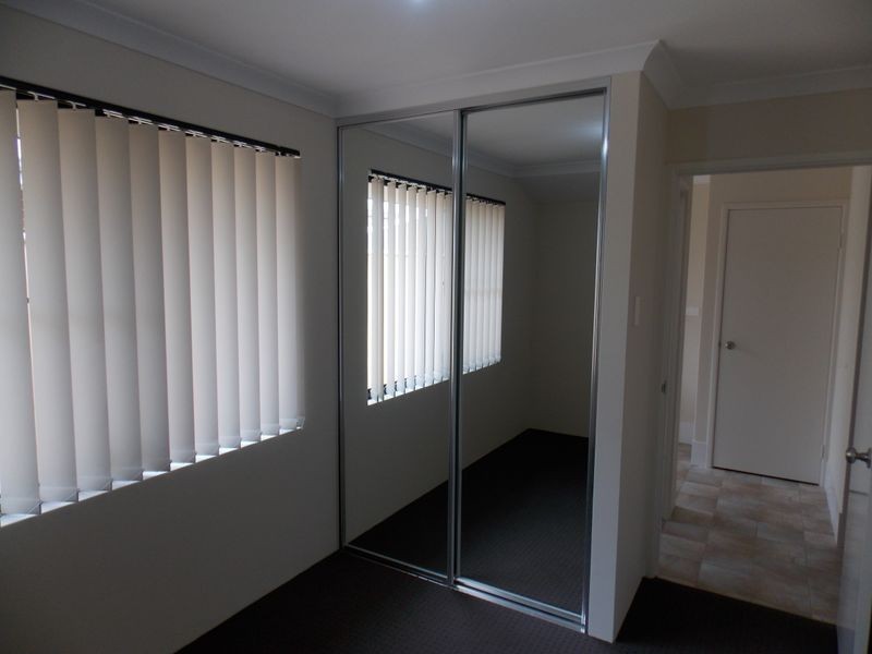 68 Bellingham Road, Hammond Park WA 6164