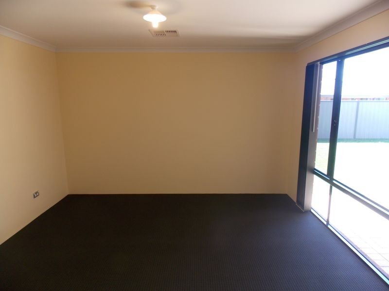 13 Banker Street, Byford WA 6122