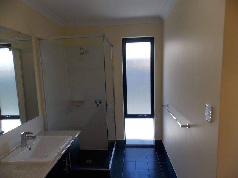 13 Banker Street, Byford WA 6122