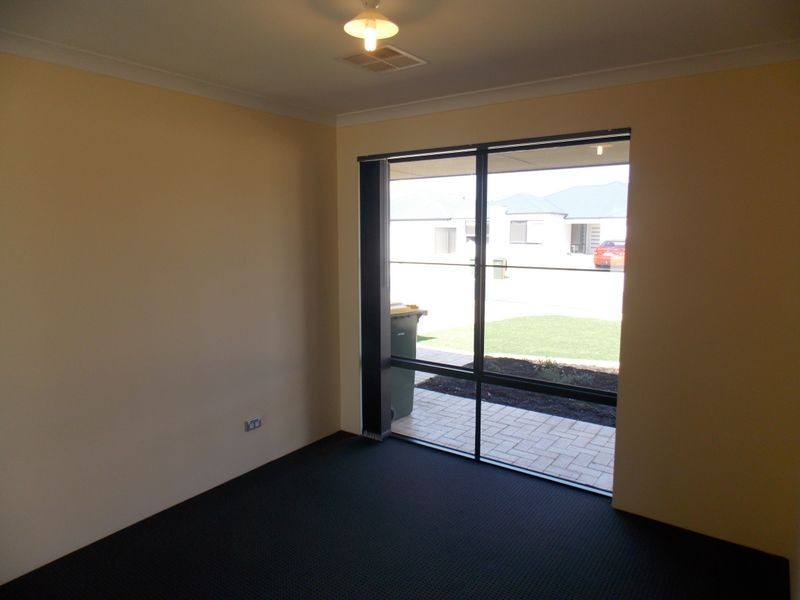 13 Banker Street, Byford WA 6122