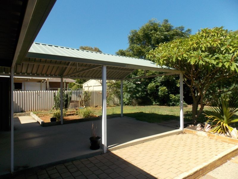 9 Deerness Way, Armadale WA 6112