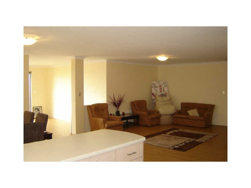 27 Lyon Road, Atwell WA 6164