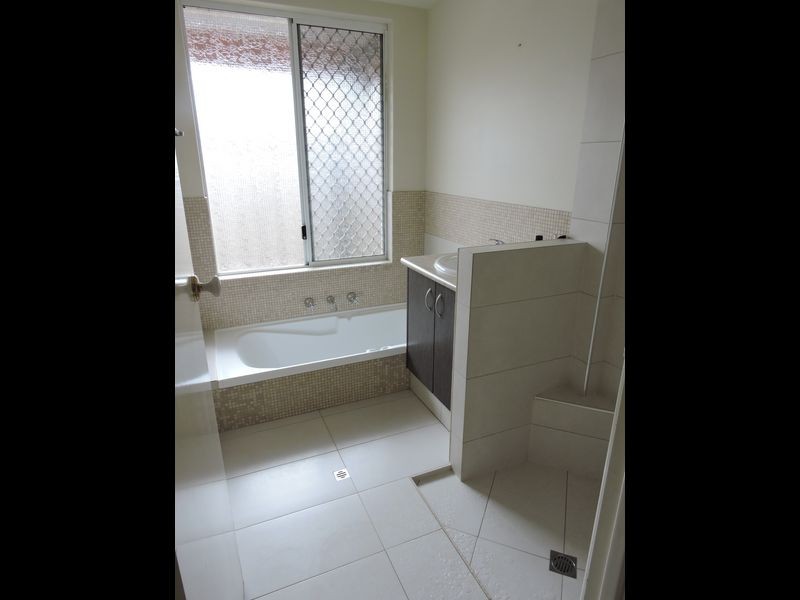 128 Dalrymple Street, Leda WA 6170