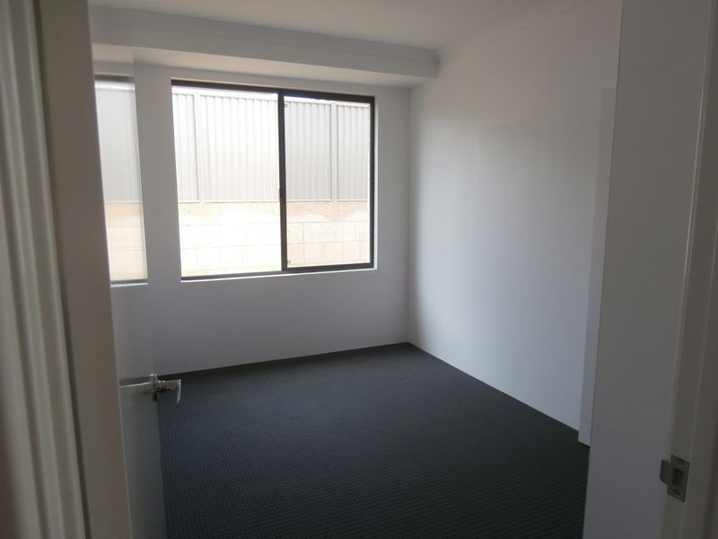 12 Classroom Loop, Coolbellup WA 6163