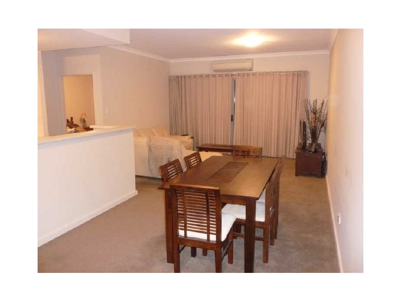 1/9 Ibera Way, Success WA 6164