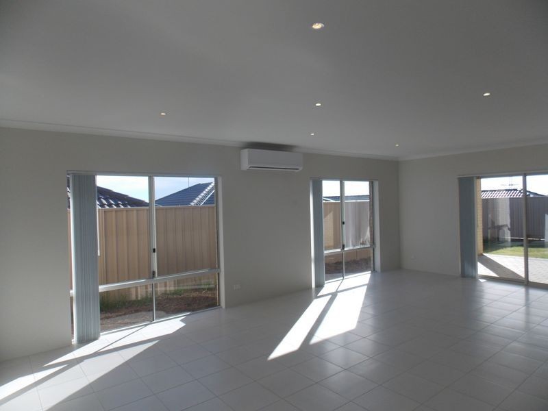 82 McLaren Avenue, Beeliar WA 6164