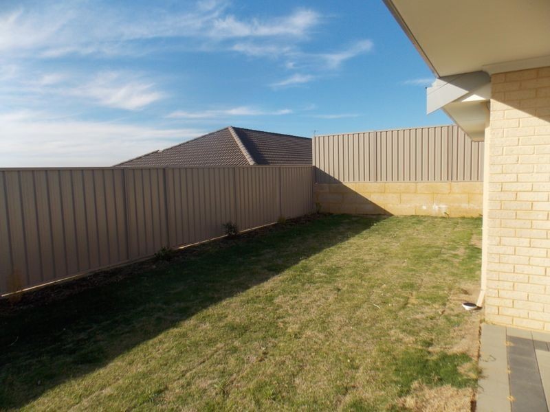 82 McLaren Avenue, Beeliar WA 6164