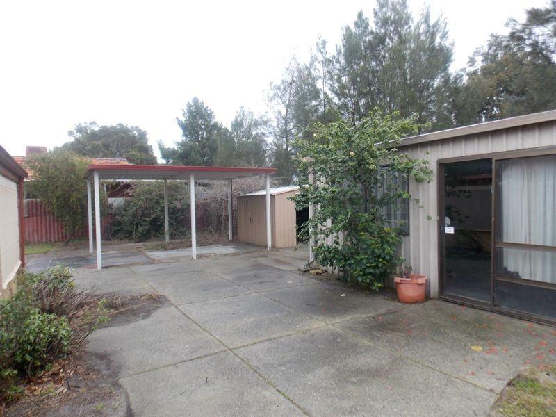 65 Amanda Drive, Camillo WA 6111