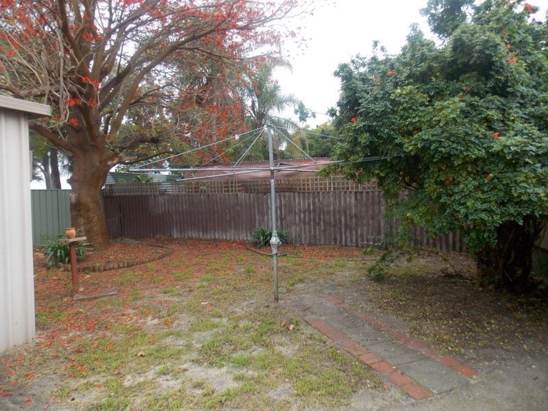 65 Amanda Drive, Camillo WA 6111