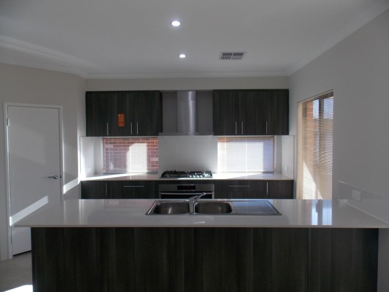 34 Holbeck Way, Baldivis WA 6171