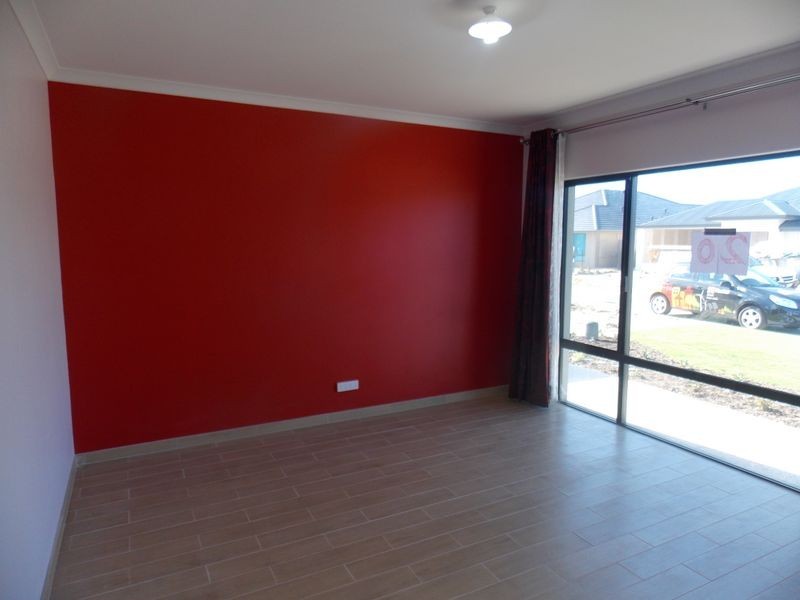 20 Gladalan Way, Piara Waters WA 6112