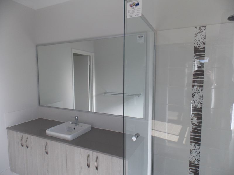 20 Gladalan Way, Piara Waters WA 6112