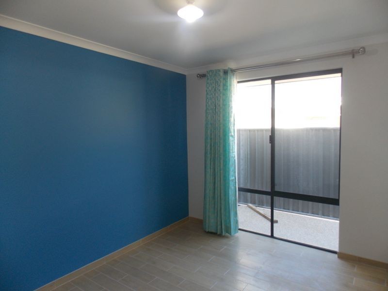 20 Gladalan Way, Piara Waters WA 6112