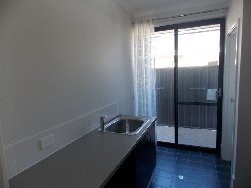 20 Gladalan Way, Piara Waters WA 6112