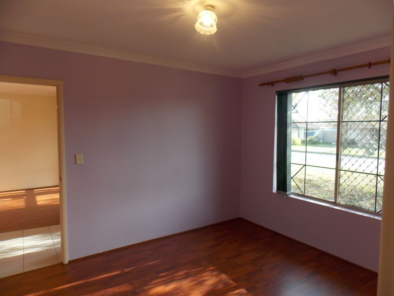 22 Chisholm Circle, Seville Grove WA 6112